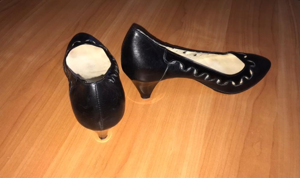 Продам туфли женские