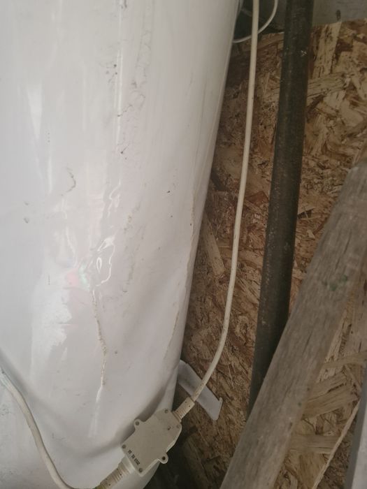 Продам водонагреватель аристон