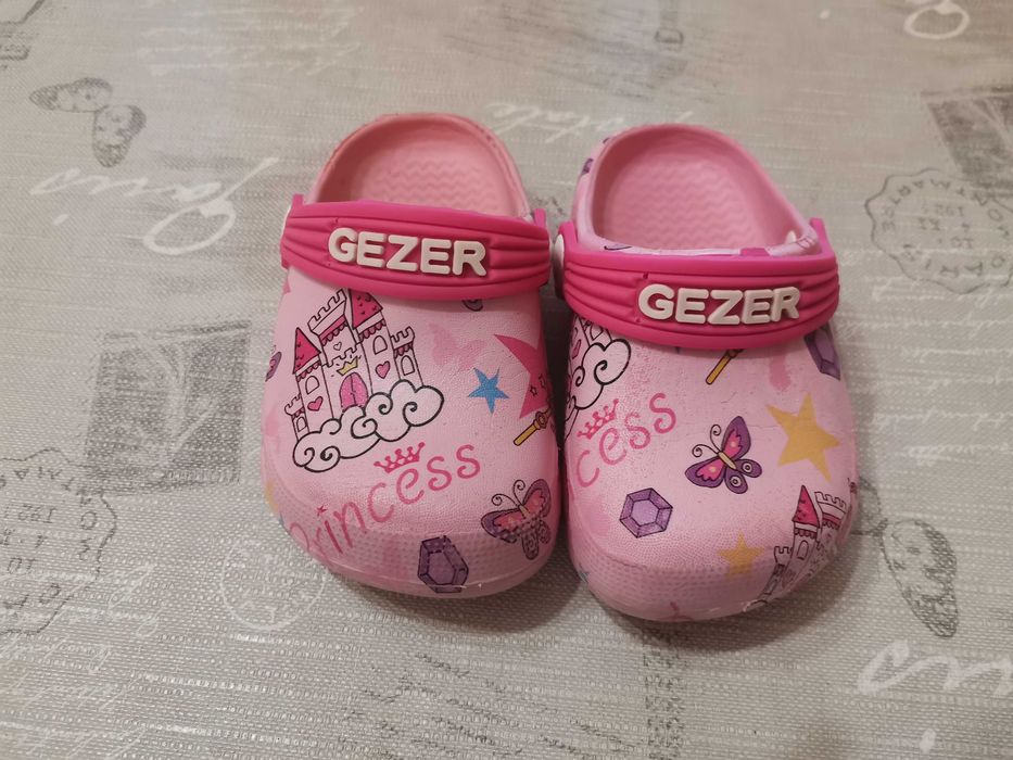 Обувки за момиче