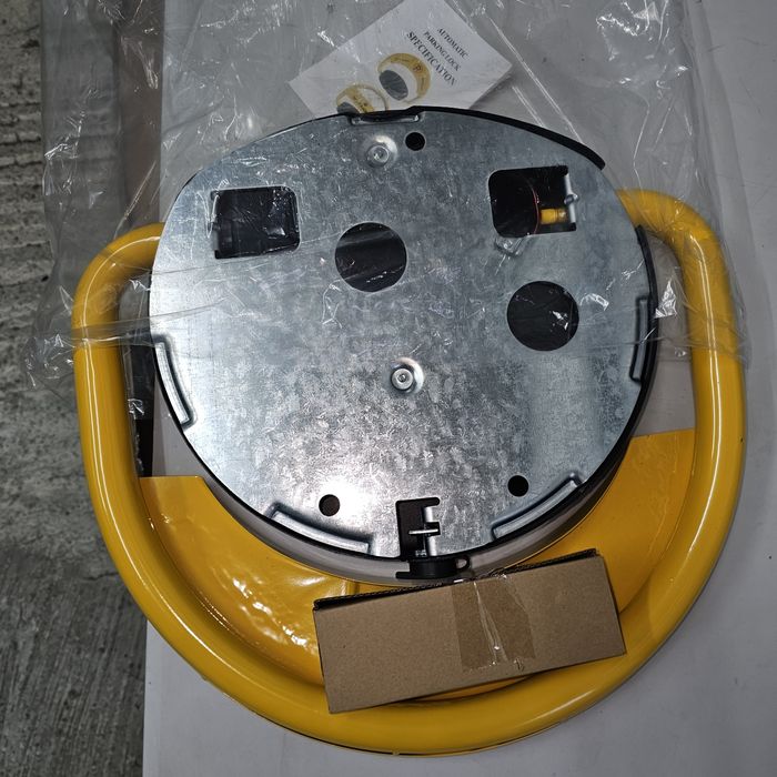 Автоматична антипаркинг скоба