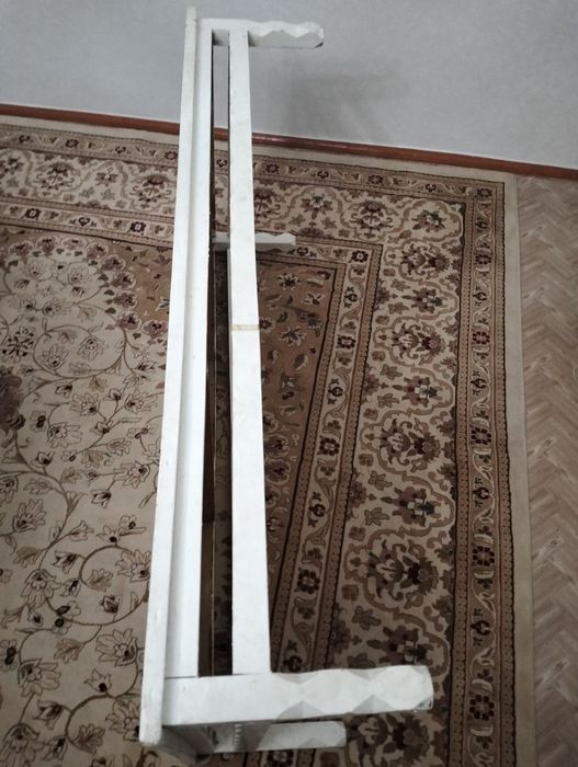 Продается стол..