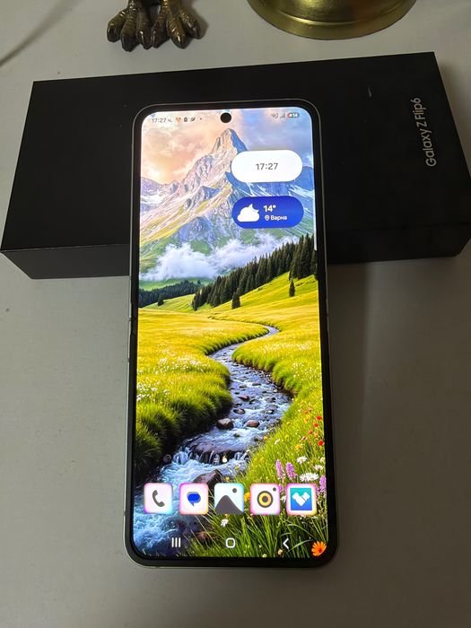 Samsung Galaxy Z Flip 6