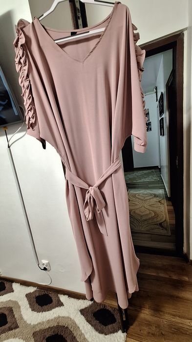 Rochie roz cu cordon in talie