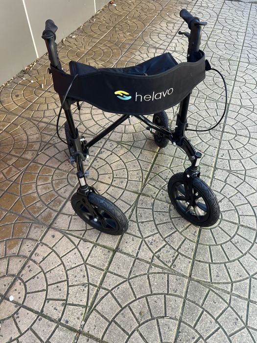 Ролатор - проходилка  / чисто нов /