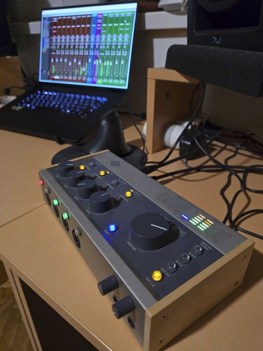 Universal Audio Volt 476p USB Audio Interface, Звукова карта