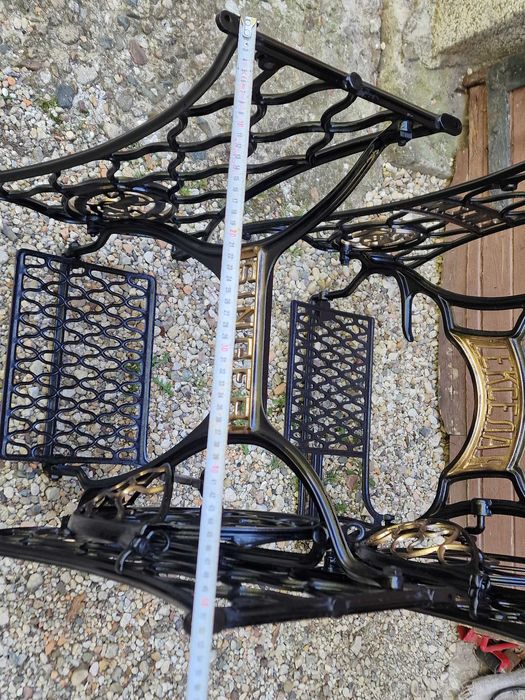 Метални крака за шевна машина Singer