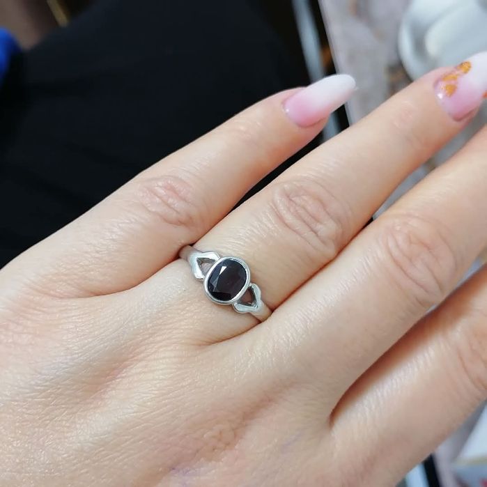 Inel din argint cu piatra naturala granat