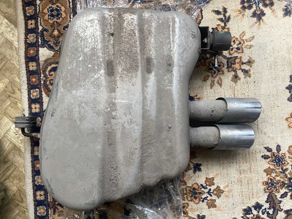 Банка (глушитель) в сборе оригинал BMW