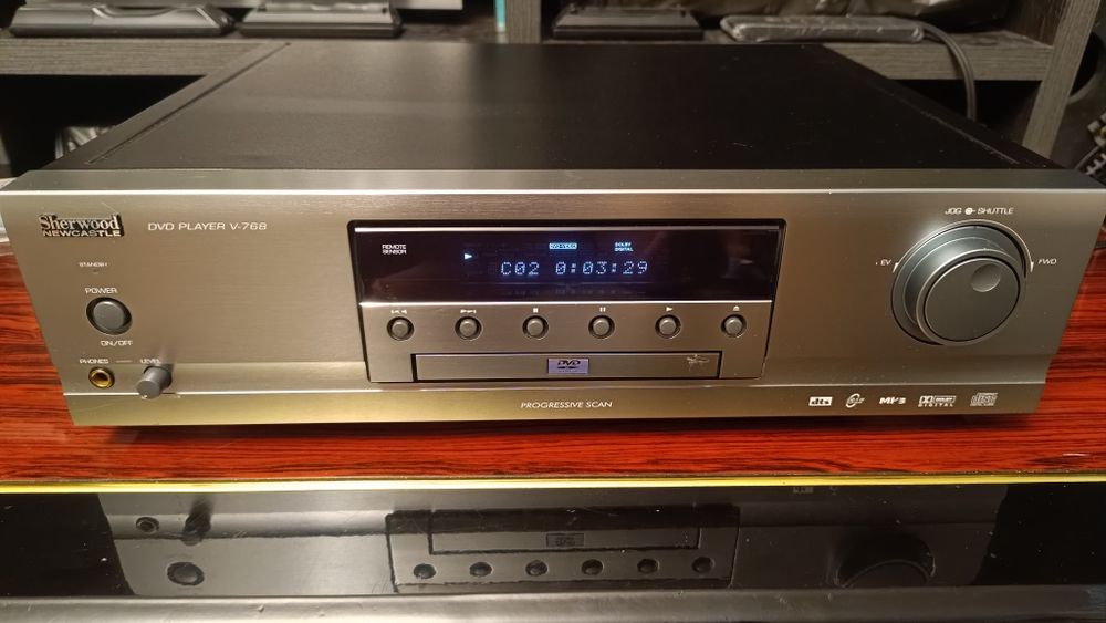 CD/Mp3  проигрыватель Sherwood V-768