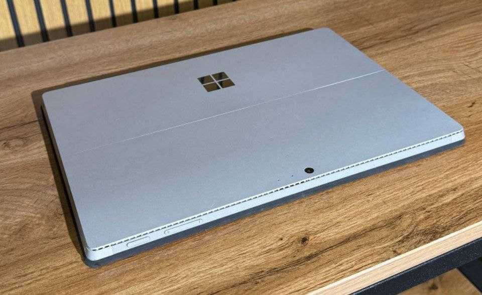 Microsoft Surface Pro 4 i7 6600u 16GB/512GB + klavyatura