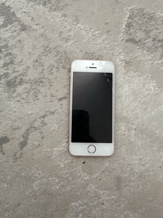 Iphone Se сатылад продается