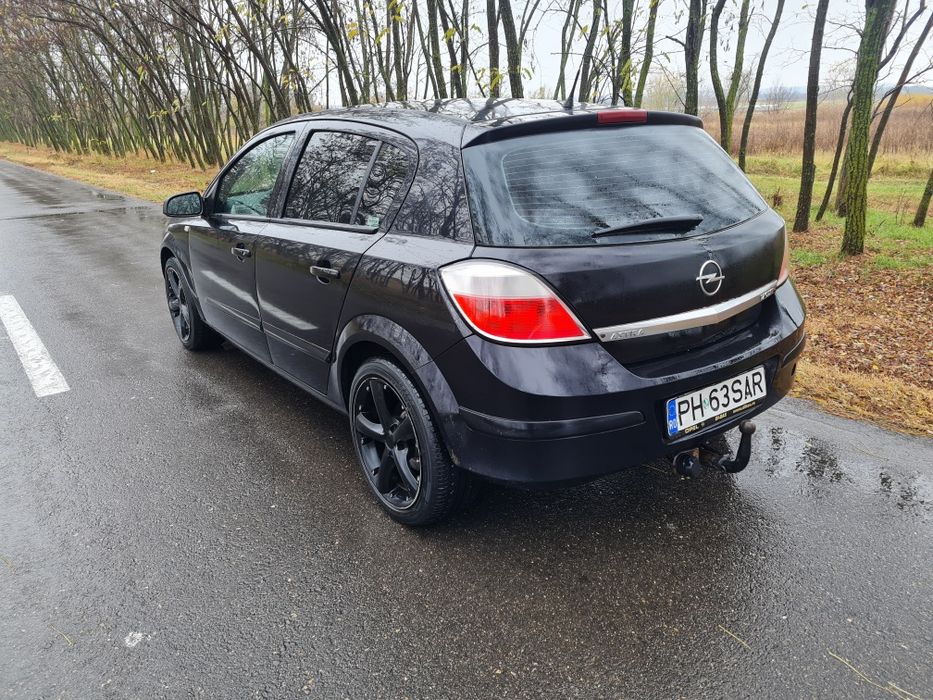 Plansa bord Opel Astra H , breck , hatchback , cabrio