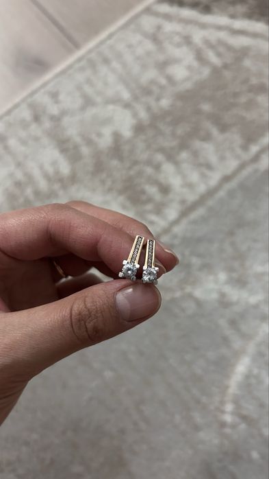 Продам золотые серьги 585 пробы, 3,4 г