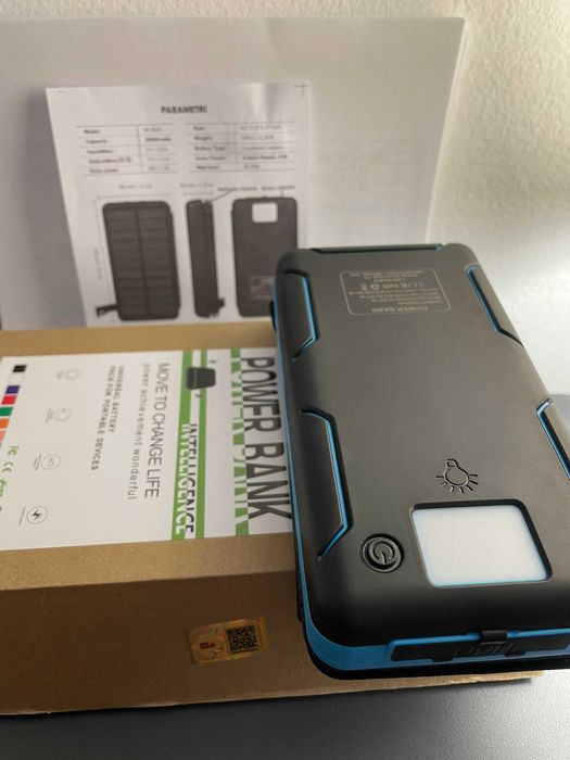 Solar PowerBank 20000mAh baterie 4panou lanterna waterproof NouSIGILAT