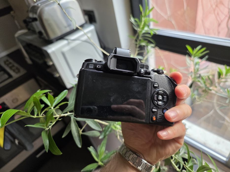 Olympus OM-D E-M1