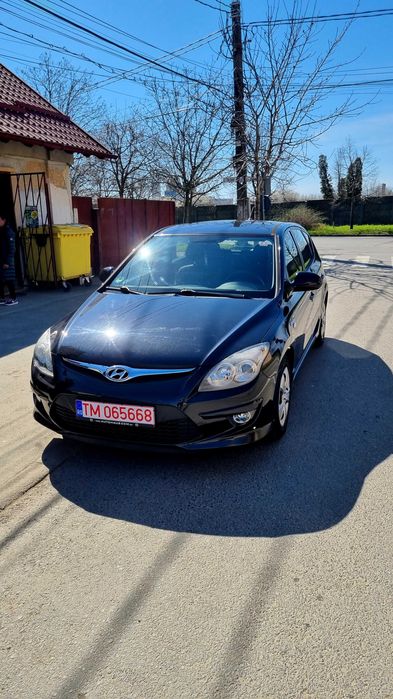 Vând Hyundai i30 1.4 benzina 2011