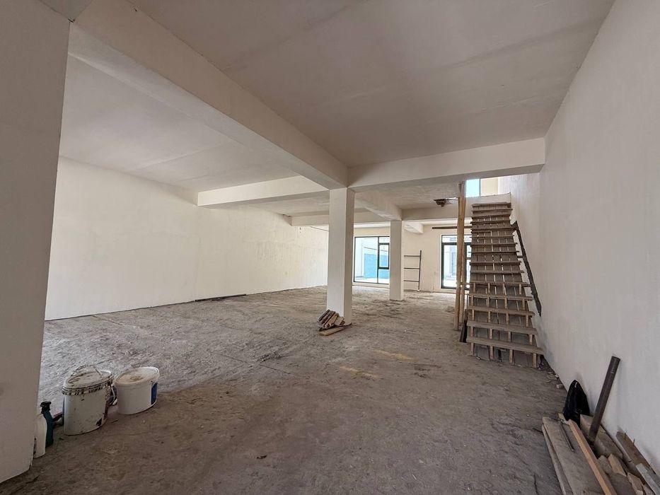 Продается 2 дома, ориентир: Циолковский, 3 сотки 550м²