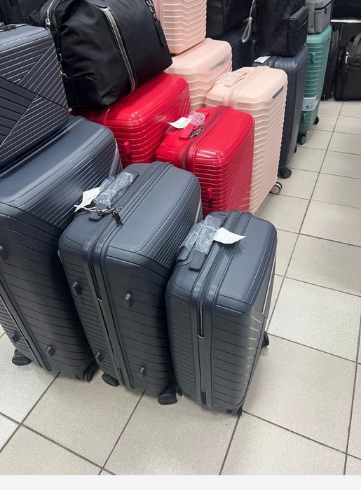 Большой дорожные Чемоданы доставка.