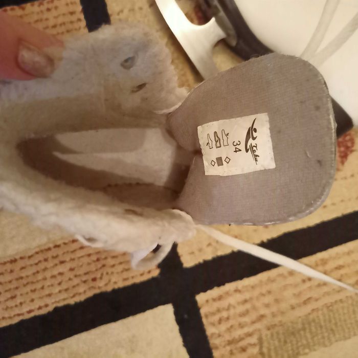 Коньки фигурные 34