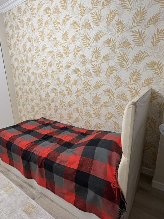 Кровать, вместе с матрацом