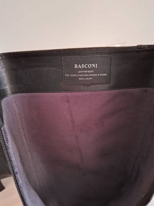 Продам женские сапоги