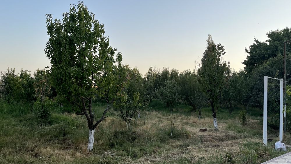 Үй сатылады.