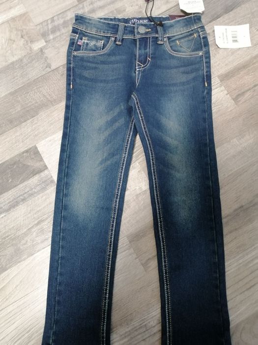 Чисто Нови дънки