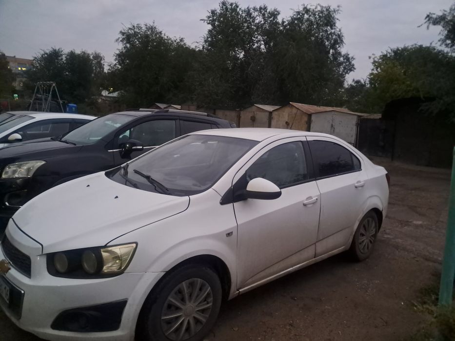 Продам машину шевроле авео