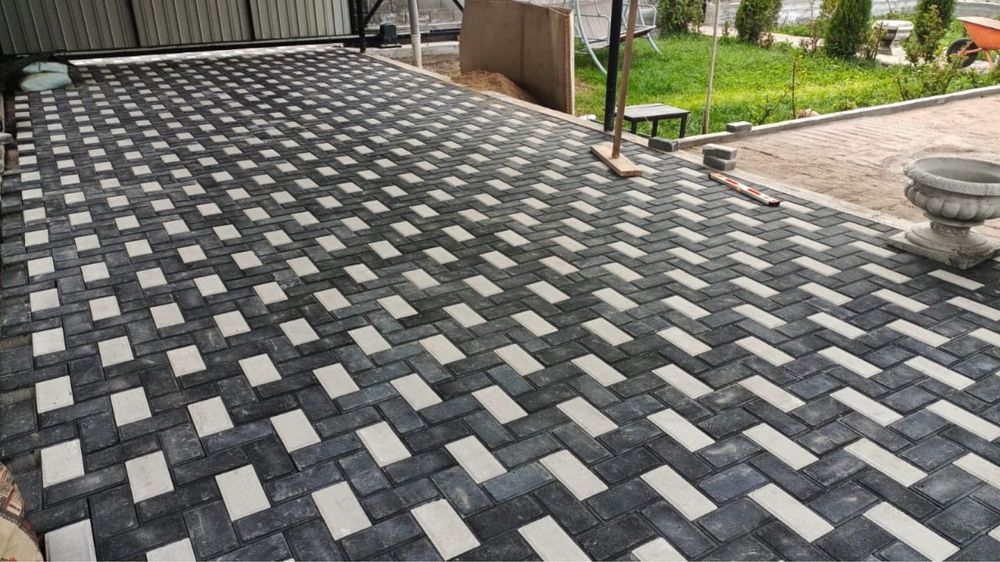 Брусчатка Алматы