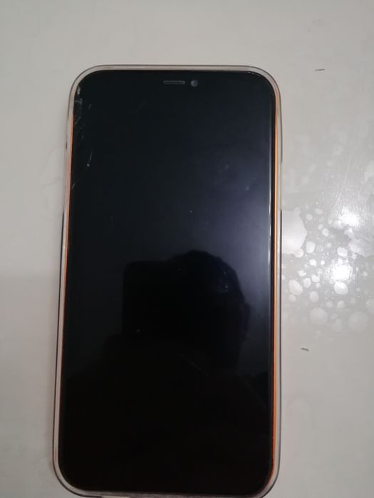 Айфон 11 в корпусе 17