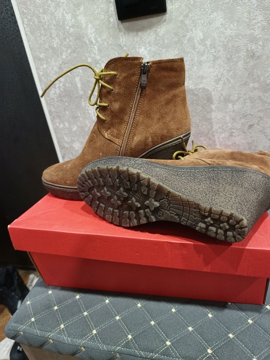 Зимние ботильоны, натуральная замша