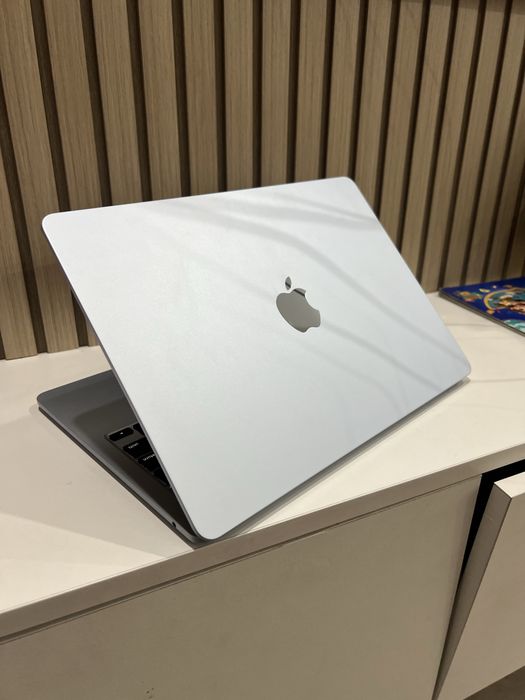 Macbook Air M4, 2025