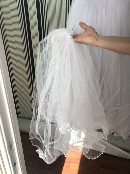 Продам свадебное платье б/у торг есть