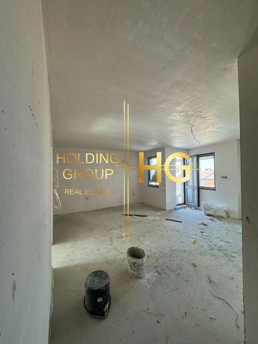 Продава се Тристаен апартамент в Варна, Гранд Мол Варна - 74 кв.м за 1642 €/кв.м - Снимка #2