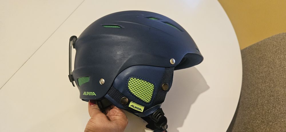Ски каска Алпина, ски очила Stuf