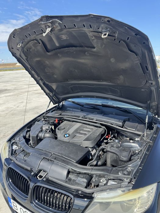 BMW E90 Seria 3 2011