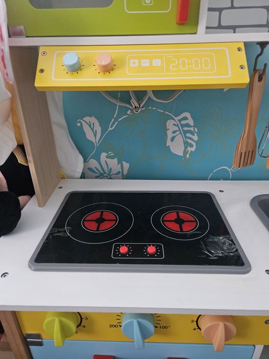 Детска дървена кухня