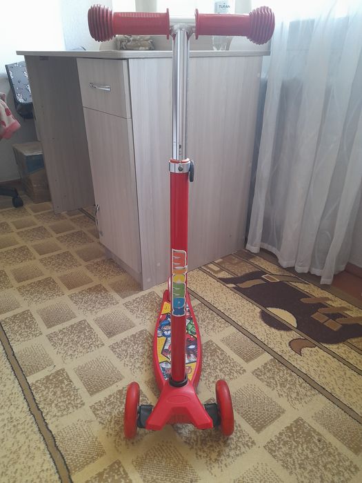 Продам детский самокат