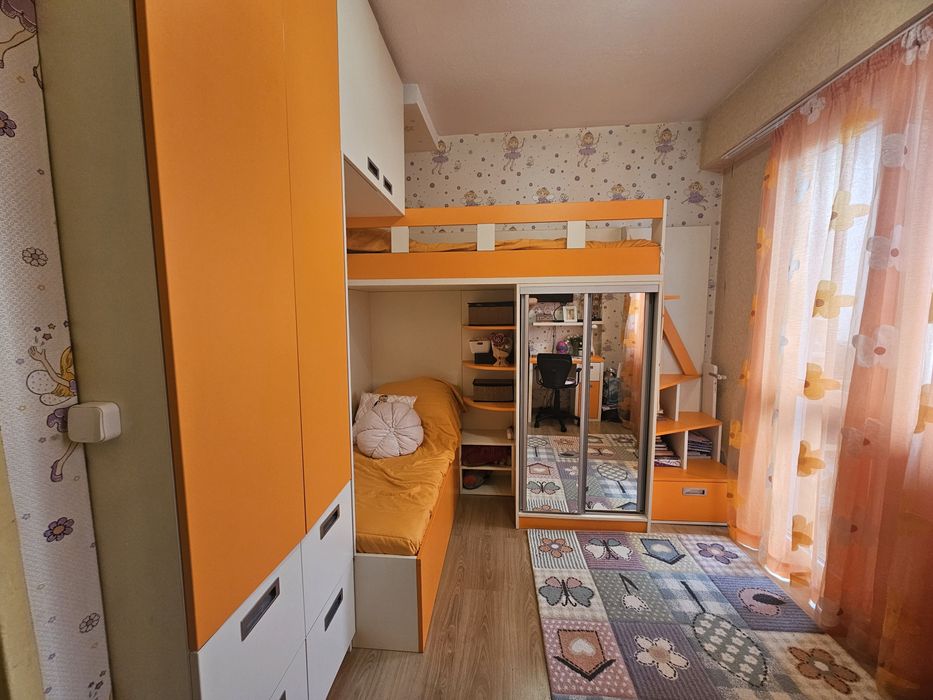 Двуетажно легло/ детско легло
