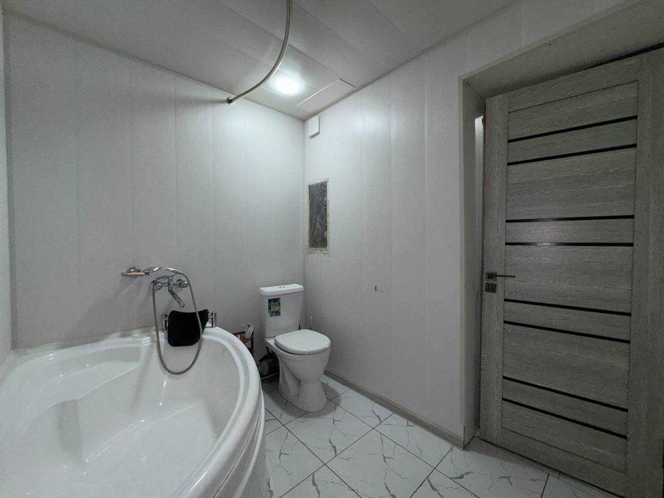 Квартира продается 1 комнатная 42 кв + 109 кв 2*6 балкон 1 этаж 4 э: 49 ...