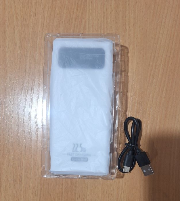 Продам новый повербанк, в отличном состоянии.