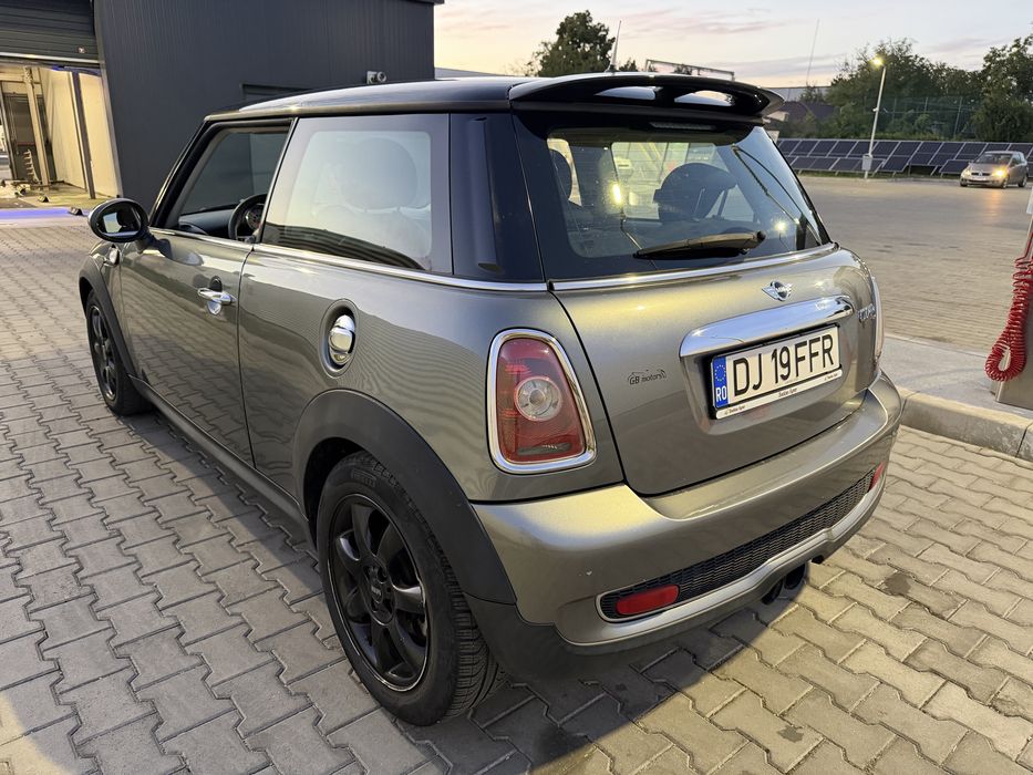Mini cooper S  220 cp
