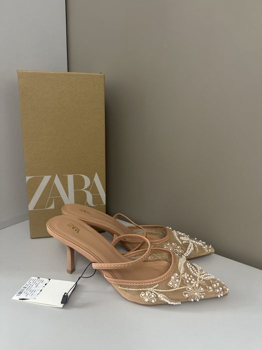 Женские новые босоножки