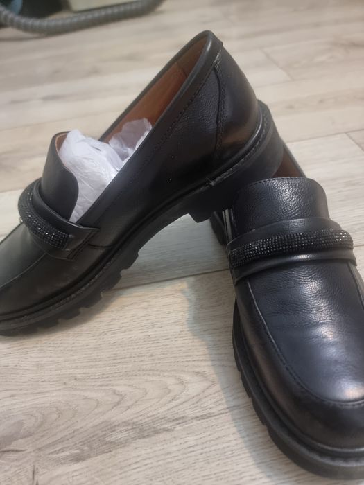 Лоферы женские кожаные