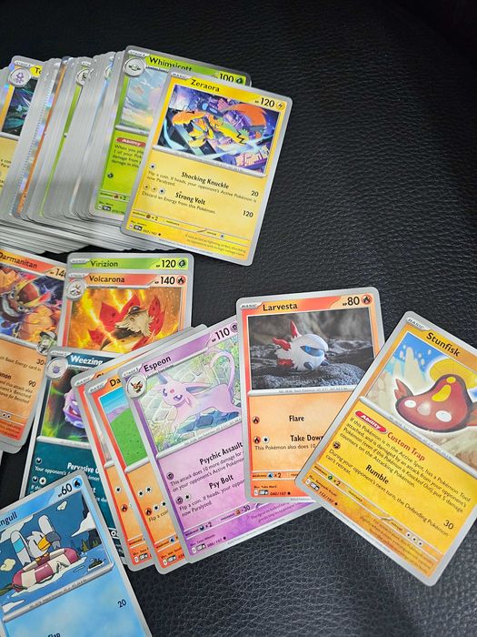 Покемон карти 100 броя