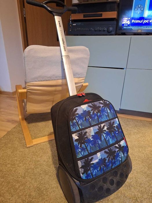 Ghiozdan Nikidom, cu roti mari