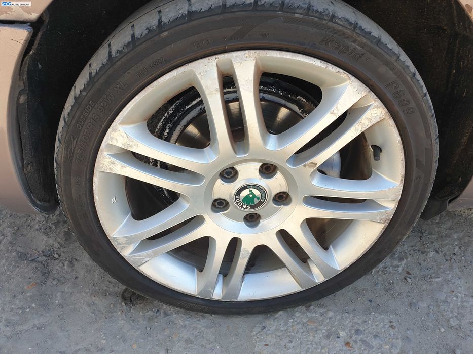 Set 4 Jante Roti Aliaj 225 40 18 R18 ZR18 5x112 Anvelope Vara Volkswagen Passat B5.5 2001 - 2005 [K0055]