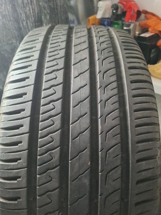 Anvelope vara stare foarte bună!