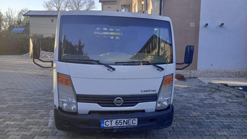 Nissan cabstar 2011 se conduce cu B
