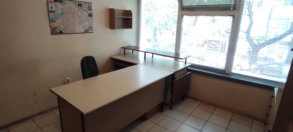 Дава се под наем Офис в Пловдив, Център - 24 кв.м за 193.8 € - Снимка #2